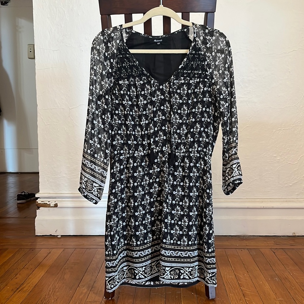 Madewell brand patterned long sleeve dress